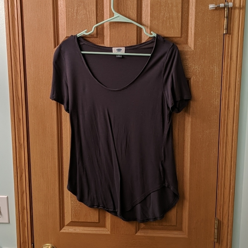 Old navy t shirt